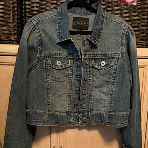 FOREVER 21 NWOT DISTRESSED BLUE DENIM JACKET FITS LIKE L XL